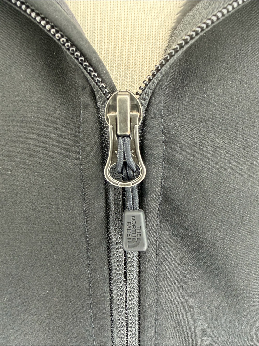 The North Face Women's Black Hooded Soft-Lined Utility Jacket - Picture 3 of 6